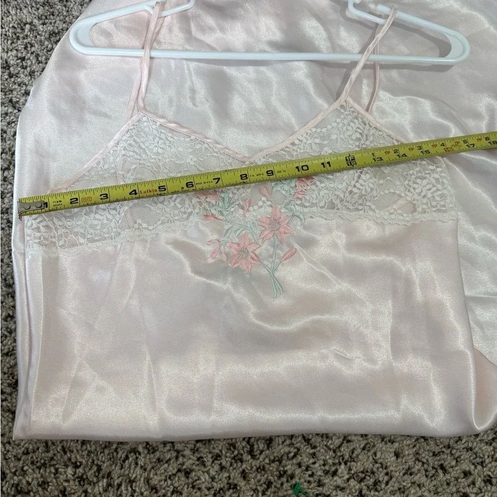 Vintage Lace Detail Satin Chemise in Soft Pink size medium - Picture 6 of 6